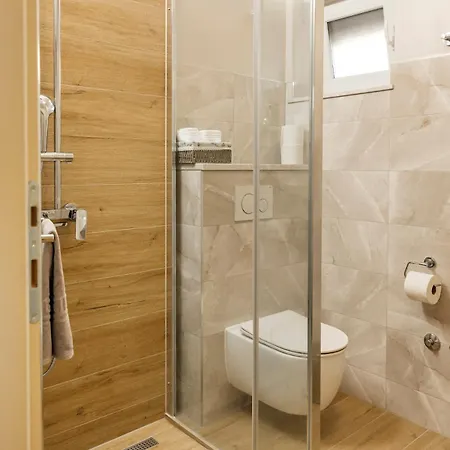 빌라 Seaside Luxury With Jacuzzi And Sea View, Omis *